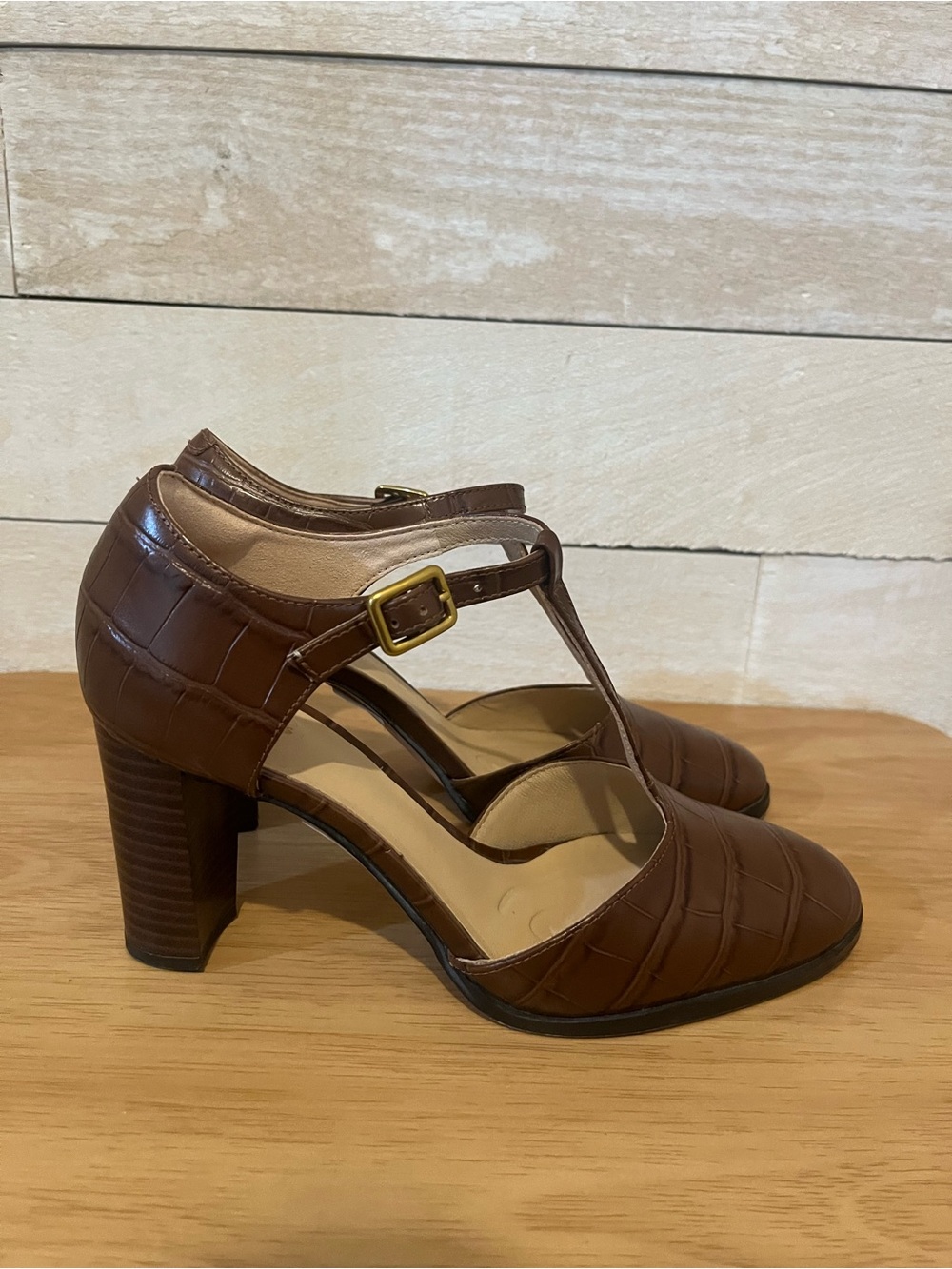 Clarks Brown T-Strap Block Heels with Croc Texture - Picture 6 of 13